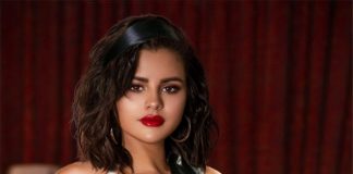 Selena Gomez Nude Tits In Corset