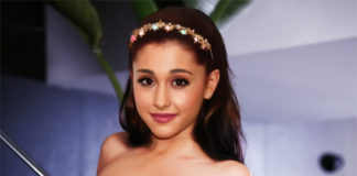 Ariana Grande Topless In Underwear (3)