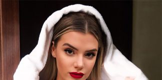 Alissa Violet Nude In Shower 2