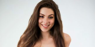 Kira Kosarin Nude Pussy