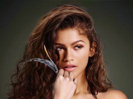 Zendaya Nude Breasts