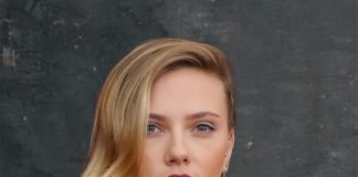 Scarlett Johansson Displays Her Breasts