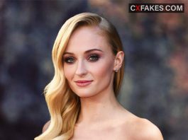 Sophie Turner Topless Photos