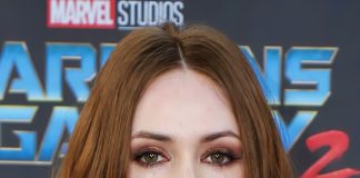 324px x 160px - Karen Gillan Facial | CXFAKES