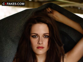 Kristen Stewart Posing Topless