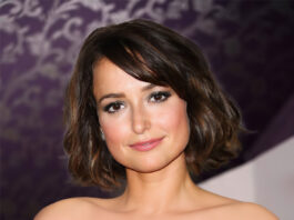 Milana Vayntrub Posing Topless