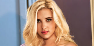 Scarlett Johansson Nip Slip