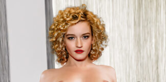 Julia Garner Explicit Sex Scenes