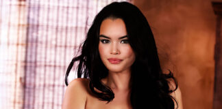 Paris Berelc Posing Topless