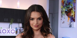 Emily Ratajkowski Porn DeepFakes