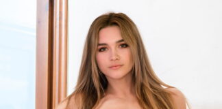 Florence Pugh Full Frontal Nudity