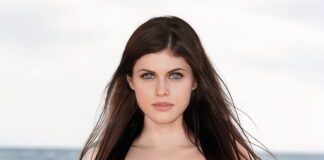Alexandra Daddario Nude in Baywatch