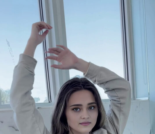 Lizzy Greene Nude Big Boobs Tease Video