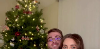 Loserfruit Christmas Fingering Porn Video